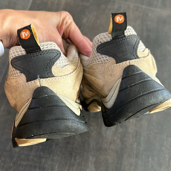 Merrell Women’s Moab Ventilator Hiking shoes - Picture 6 of 10